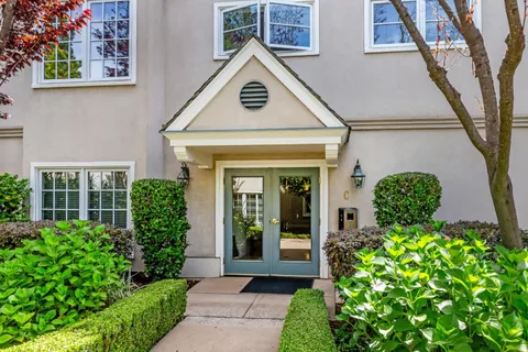 $1,495,000 | 1 West Edith Avenue, Unit C214, Los Altos, CA 94022