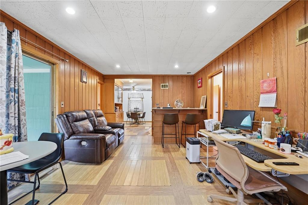 11418 Orchard Road Kansas City, MO 64134 - Photo 23 of 37