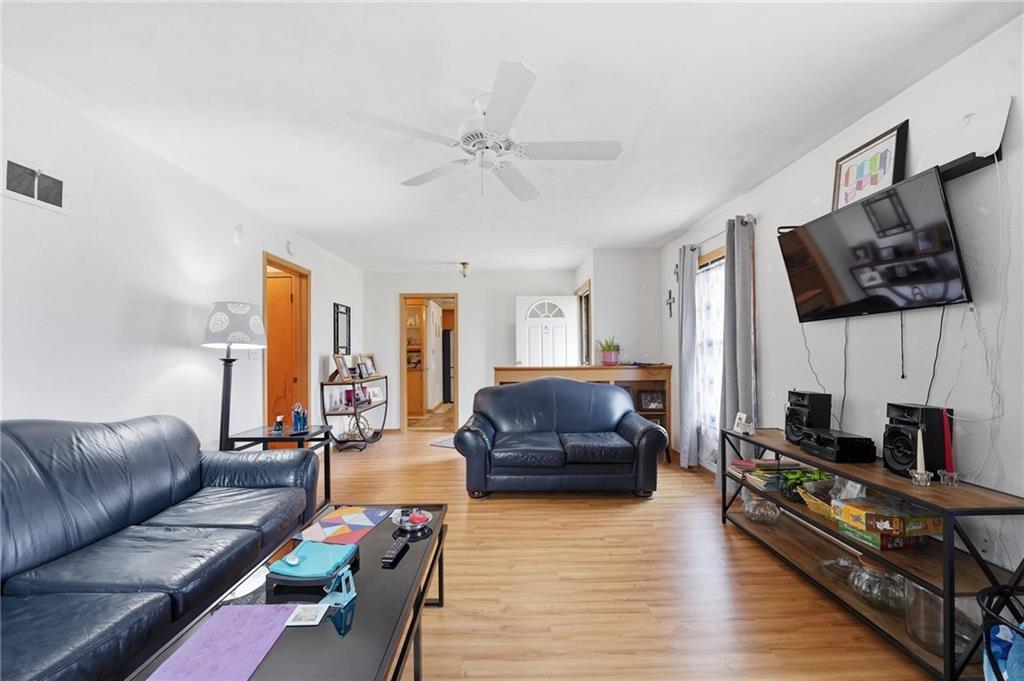 11418 Orchard Road Kansas City, MO 64134 - Photo 6 of 37