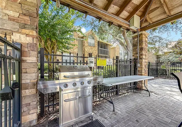 $1,950 | 2500 Winding Creek Boulevard, Unit F302, Clearwater, FL 33761