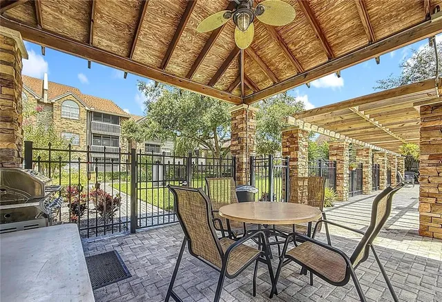 $1,950 | 2500 Winding Creek Boulevard, Unit F302, Clearwater, FL 33761