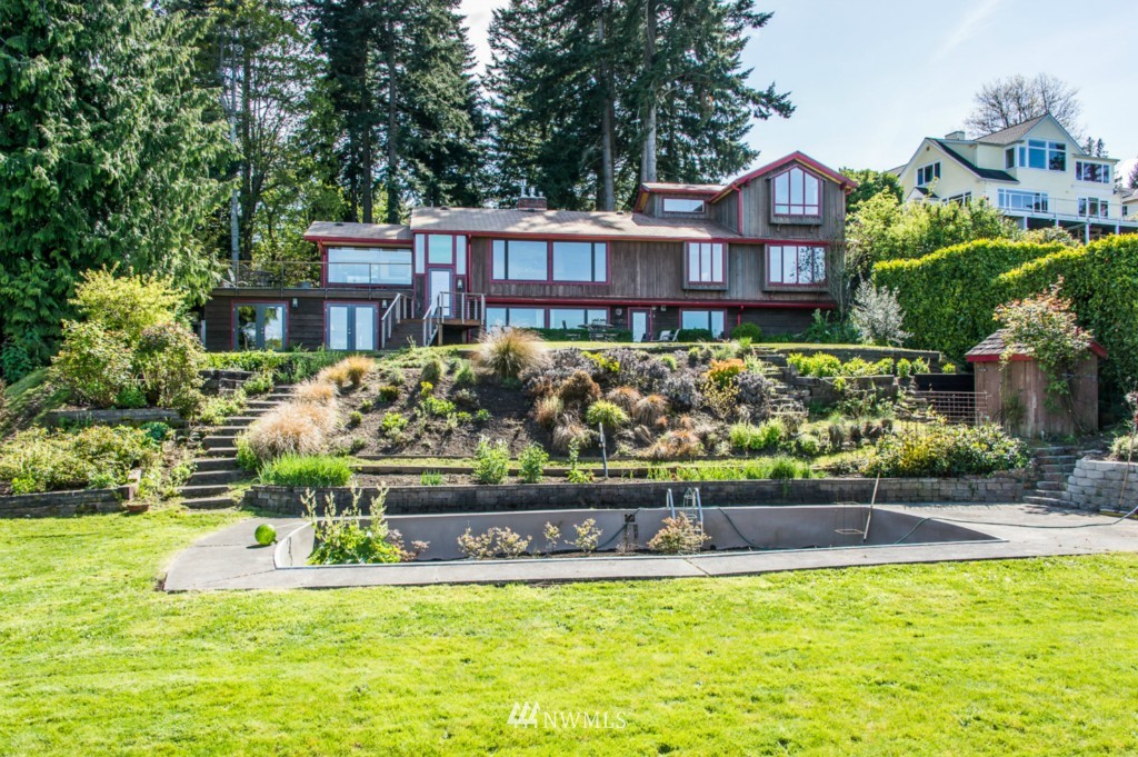 10530 Southwest Cowan Road Vashon, WA 98070 - Photo 22 of 25 Gallery Image 22