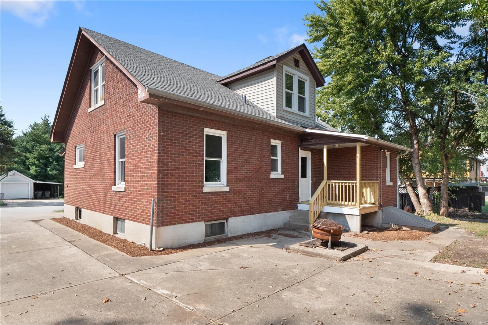 206 North Library Street Waterloo, IL 62298 - Photo 29 of 37