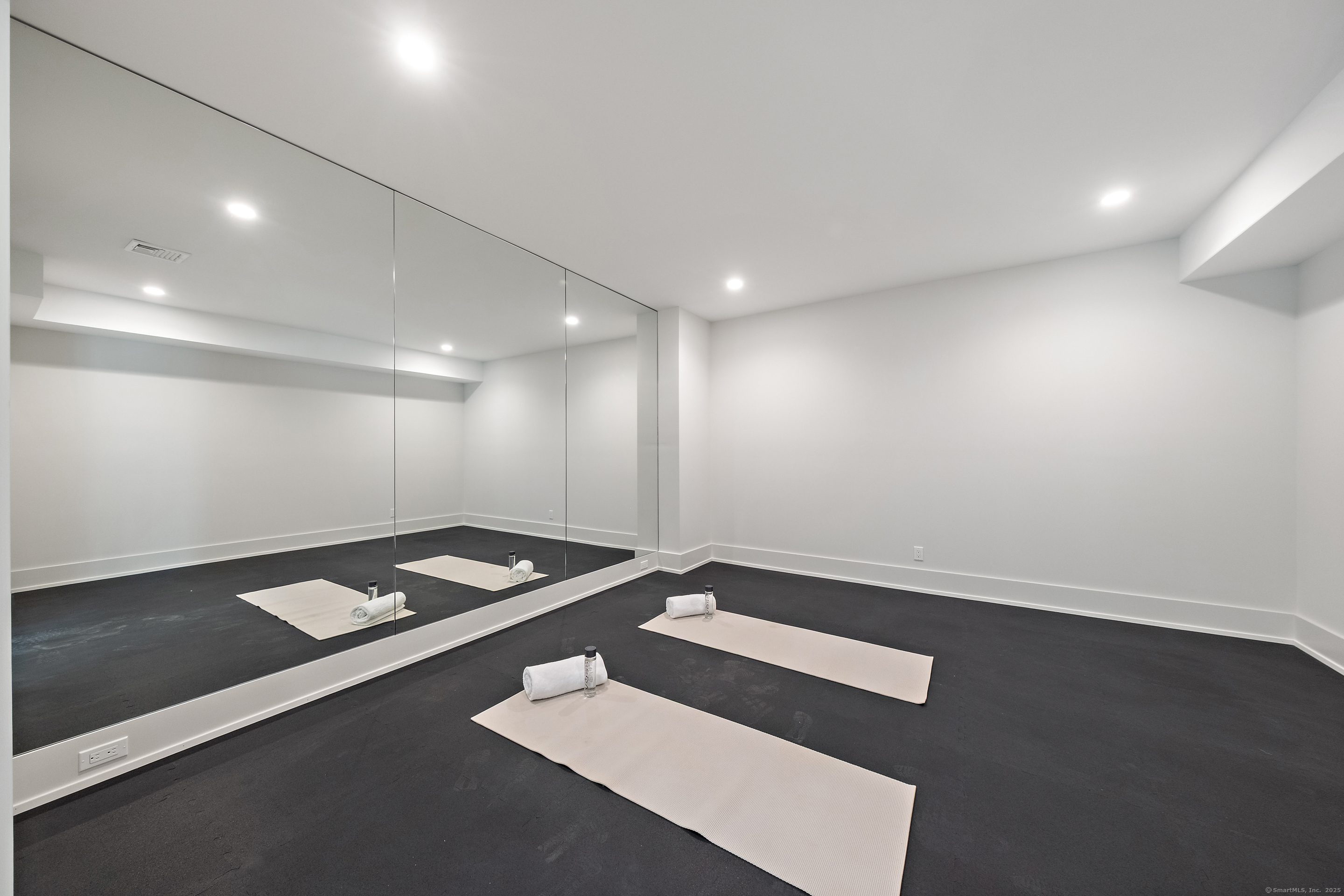 102 Compo Road South Westport, CT 06880 - Photo 36 of 40 a view of workspace