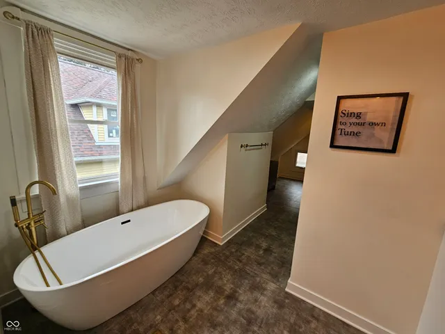 $1,850 | 814 East Raymond Street, Indianapolis, IN 46203