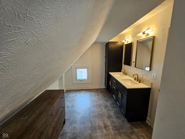 $1,850 | 814 East Raymond Street, Indianapolis, IN 46203