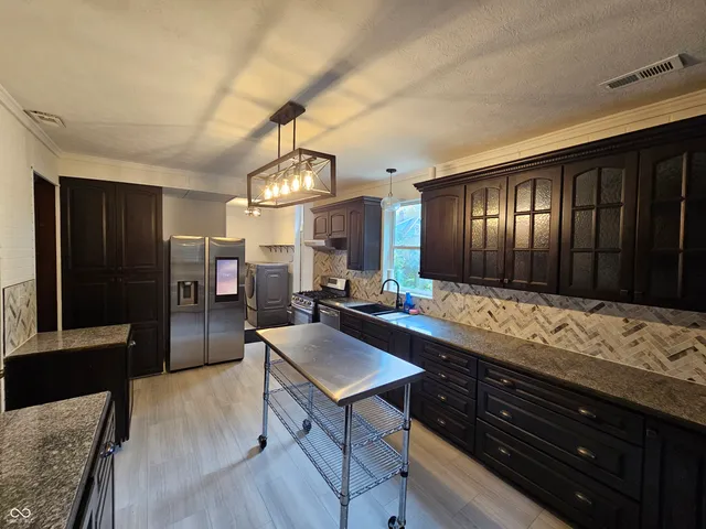 $1,850 | 814 East Raymond Street, Indianapolis, IN 46203