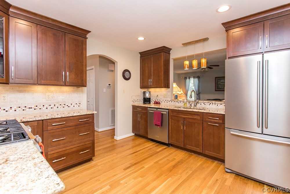 2704 Rams Court North Chesterfield, VA 23236 - Photo 5 of 36 Gallery Image 5