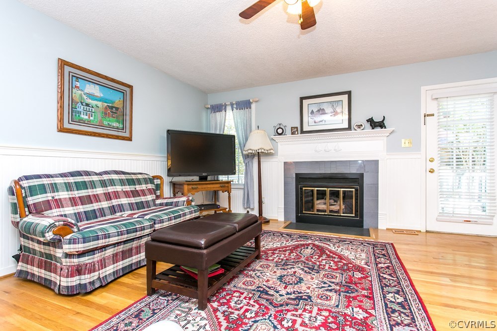 2704 Rams Court North Chesterfield, VA 23236 - Photo 8 of 36 Gallery Image 8