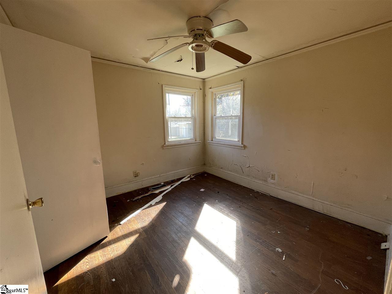 807 West Parker Road Greenville, SC 29611 - Photo 13 of 15 Gallery Image 13
