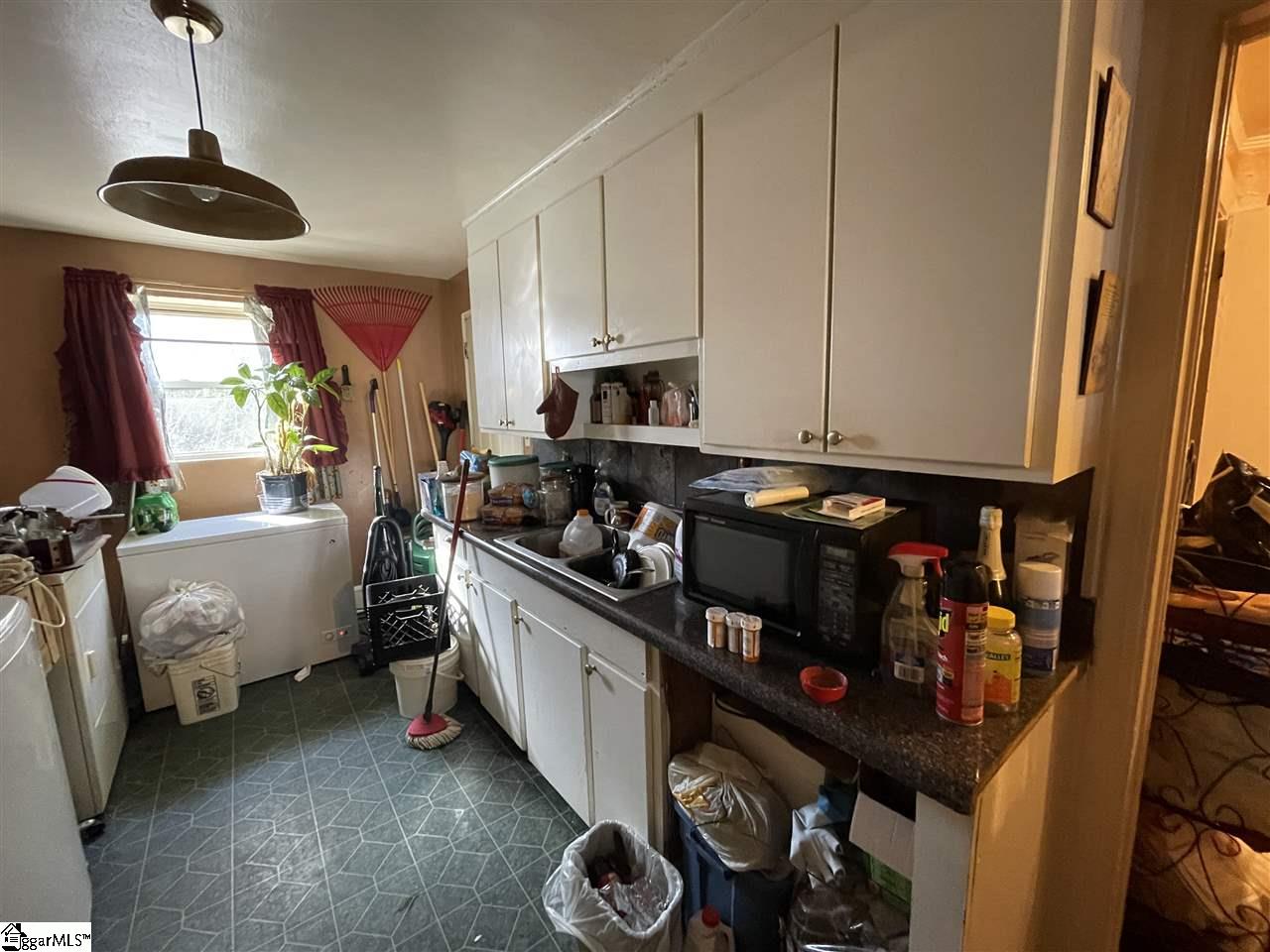 807 West Parker Road Greenville, SC 29611 - Photo 6 of 15 Gallery Image 6