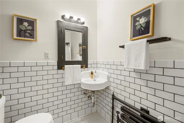 $265,000 | 1726 15th Avenue, Unit 14, Seattle, WA 98122