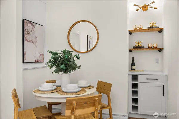 $265,000 | 1726 15th Avenue, Unit 14, Seattle, WA 98122