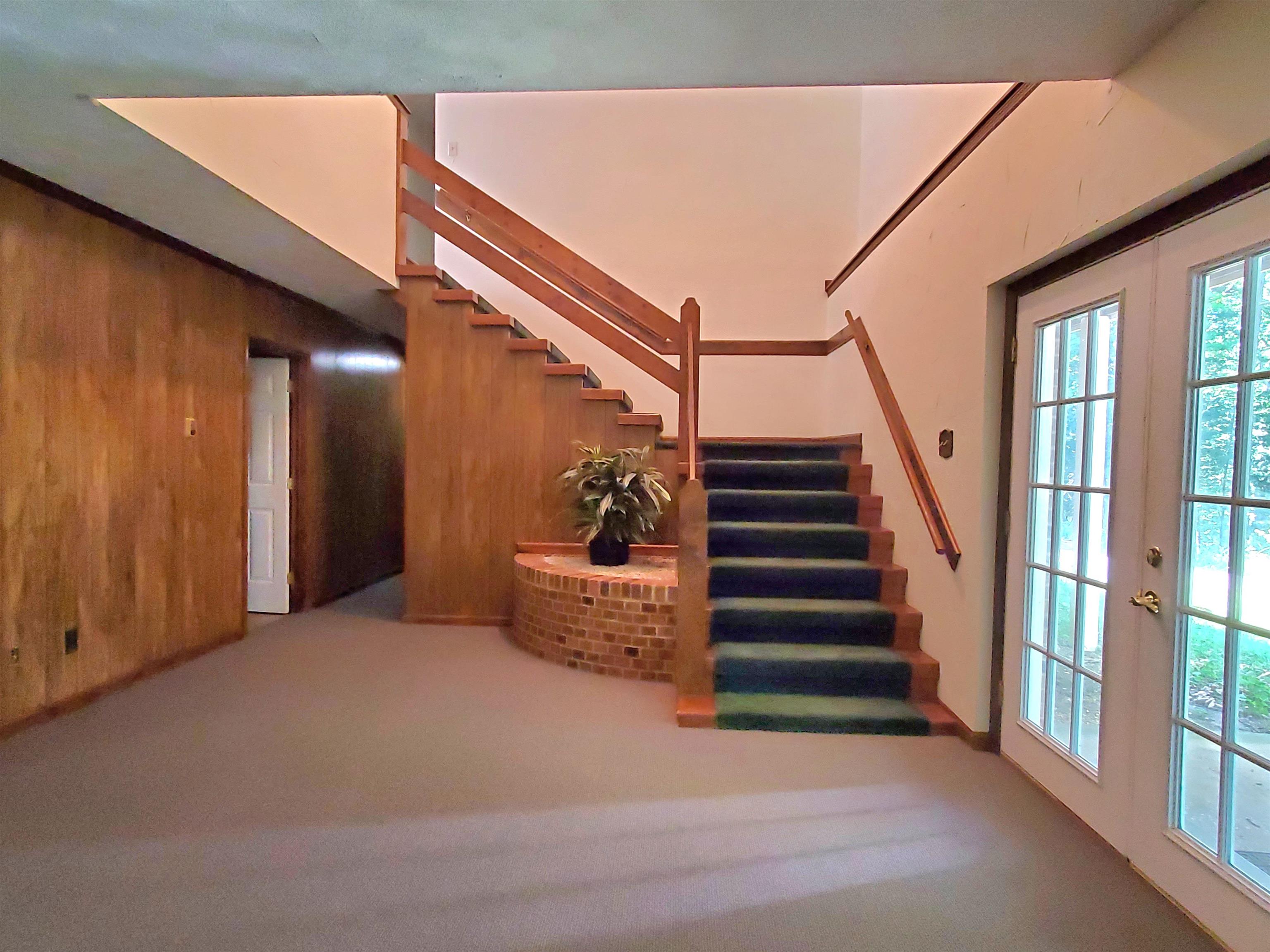 1221 Pinehurst Road Staunton, VA 24401 - Photo 27 of 39 Gallery Image 27