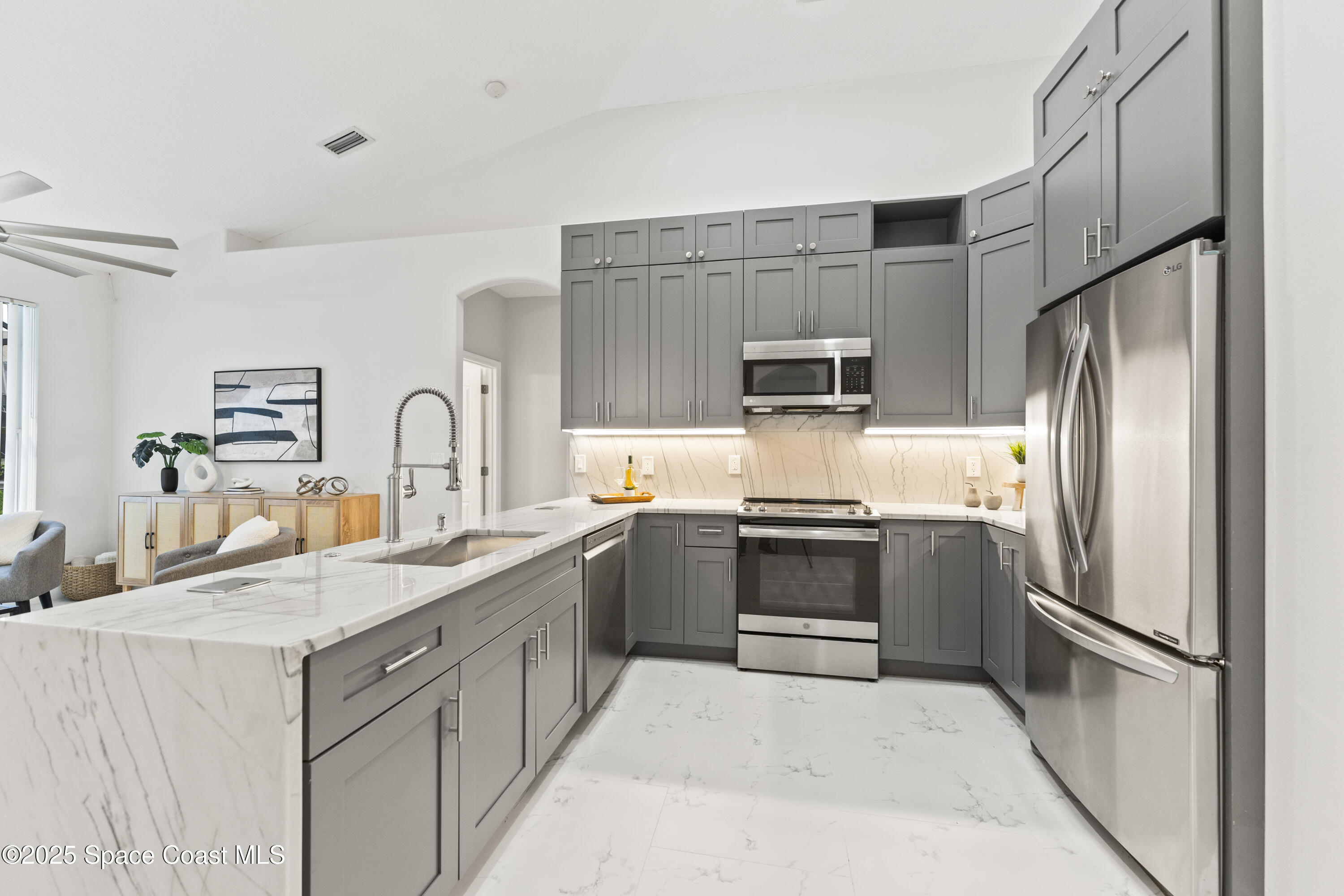 3520 Shady Run Road Melbourne, FL 32934 - Photo 17 of 38 DSC07838