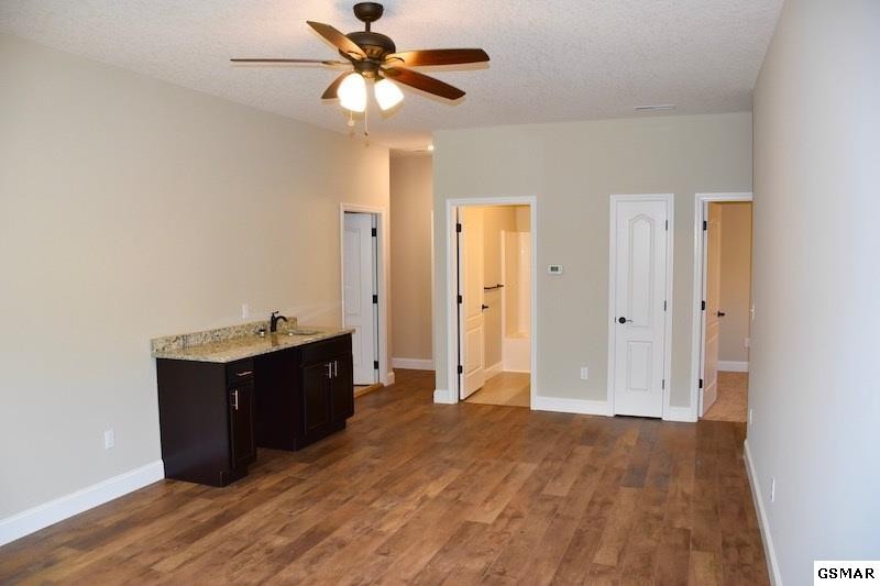 1915 Canyon Road Sevierville, TN 37862 - Photo 11 of 18 Gallery Image 11