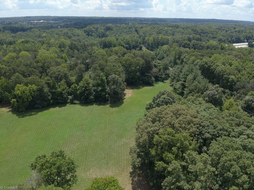 3518 Oneida Road Greensboro, NC 27410 - Photo 7 of 18 Gallery Image 7