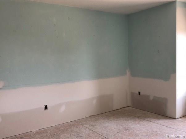 424 East Galbraith Line Road Melvin, MI 48454 - Photo 9 of 14 Bedroom.jpg