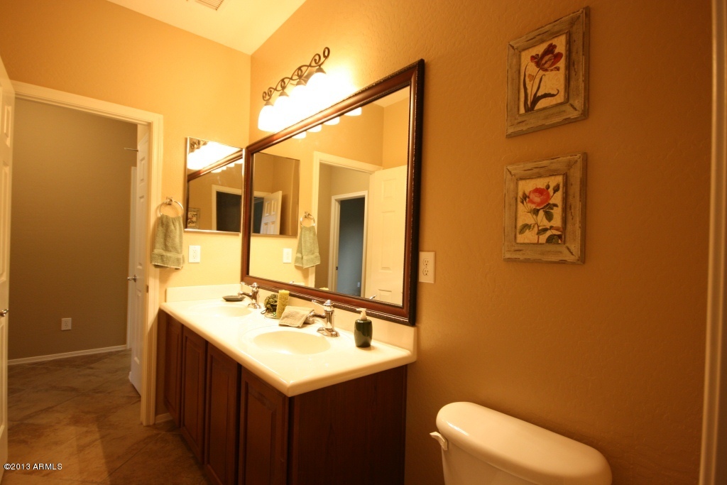 38217 North Raleigh Way Phoenix, AZ 85086 - Photo 8 of 33 Bathroom 2 1