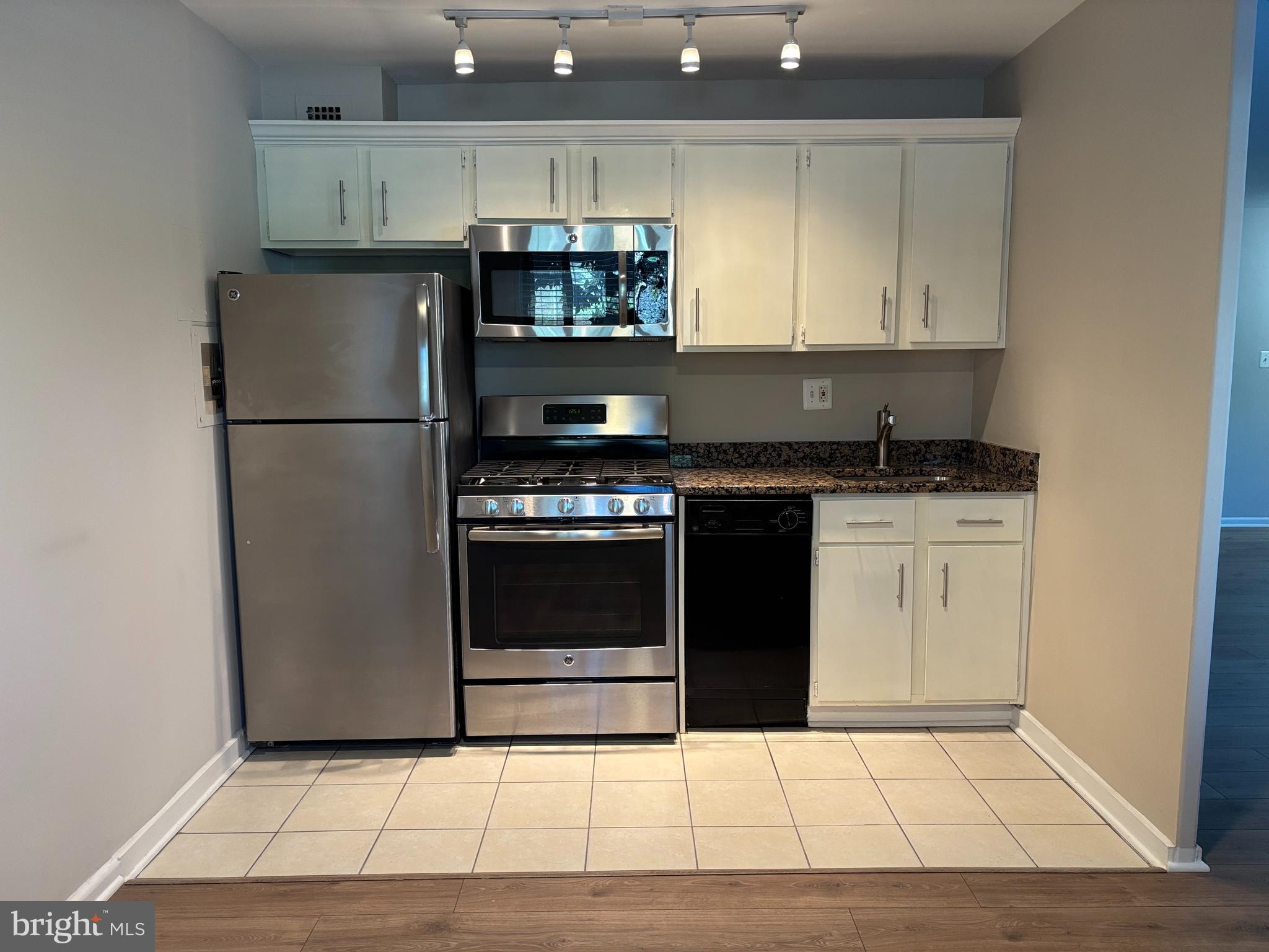 1300 South Arlington Ridge Road, Unit 316 Arlington, VA 22202 - Photo 10 of 22