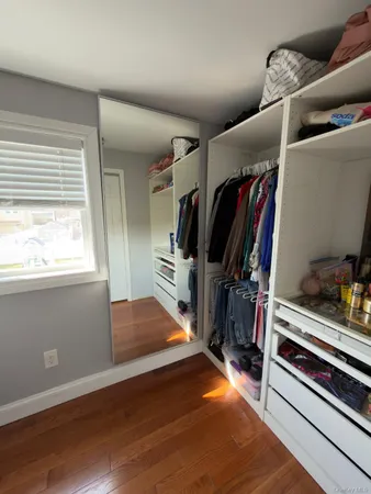 $910,000 | 684 Dorothea Lane, Elmont, NY 11003