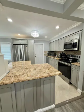 $910,000 | 684 Dorothea Lane, Elmont, NY 11003