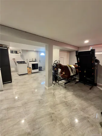 $910,000 | 684 Dorothea Lane, Elmont, NY 11003