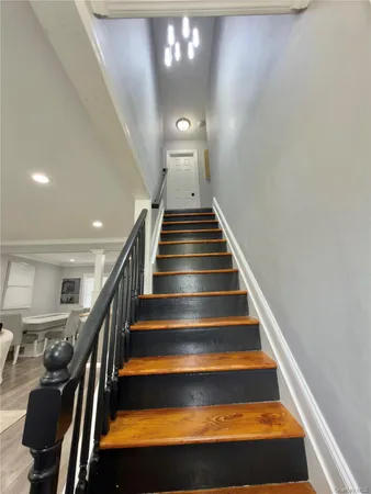 $910,000 | 684 Dorothea Lane, Elmont, NY 11003