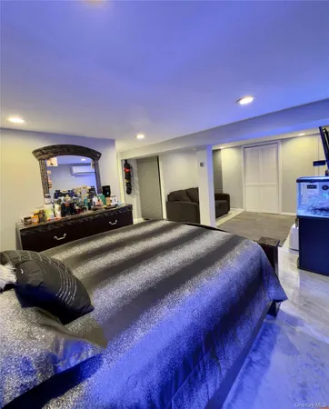 $910,000 | 684 Dorothea Lane, Elmont, NY 11003