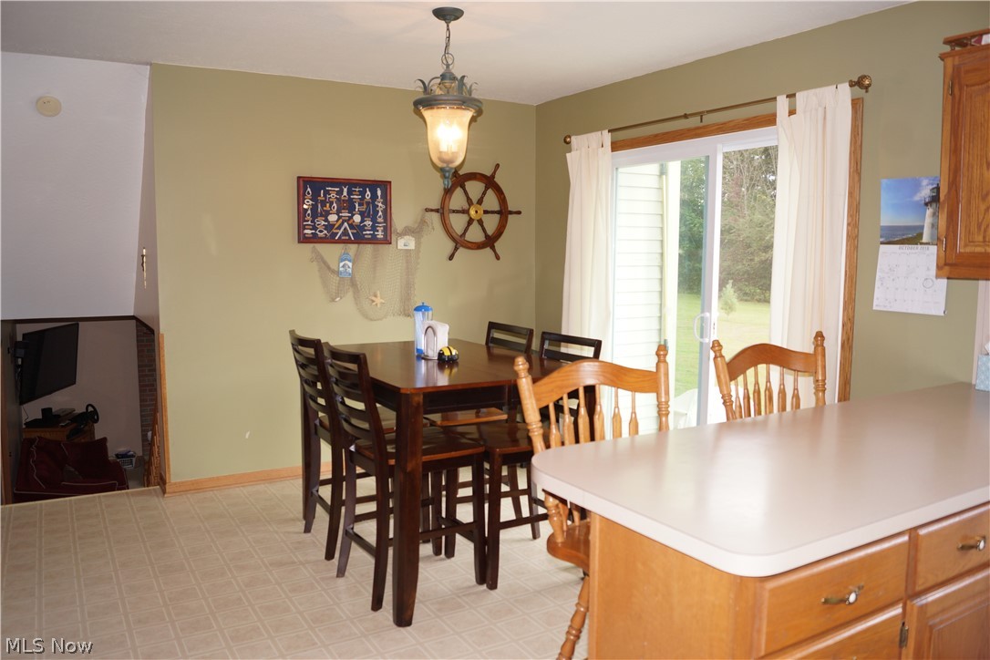 2050 Scroll Road Southwest Carrollton, OH 44615 - Photo 8 of 34 Gallery Image 8