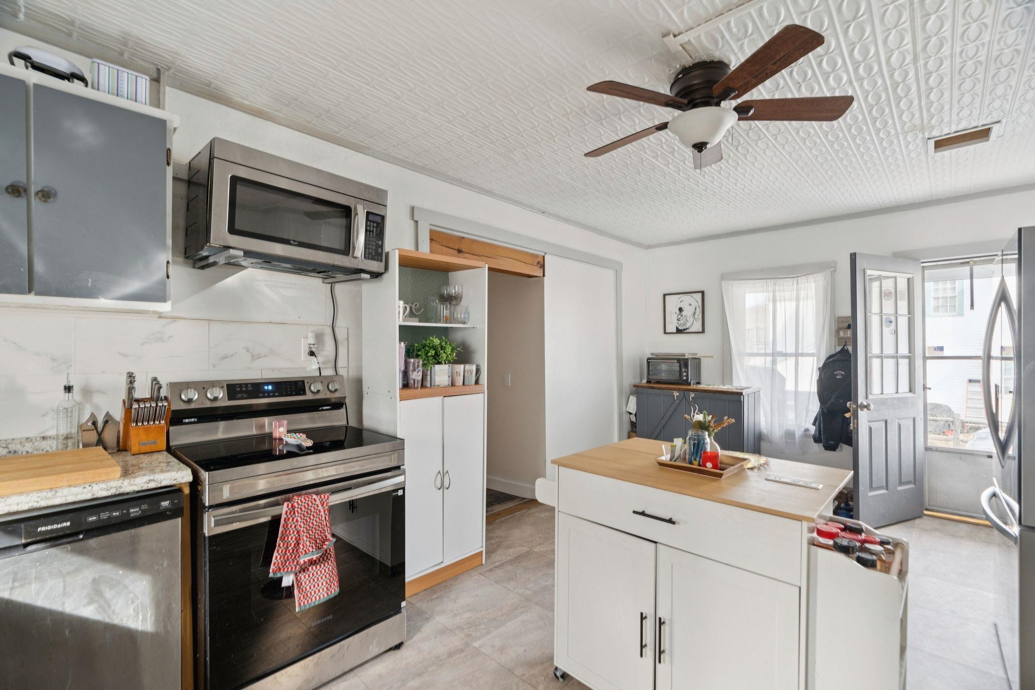 74 Union Street Windsor, VT 05089 - Photo 3 of 25