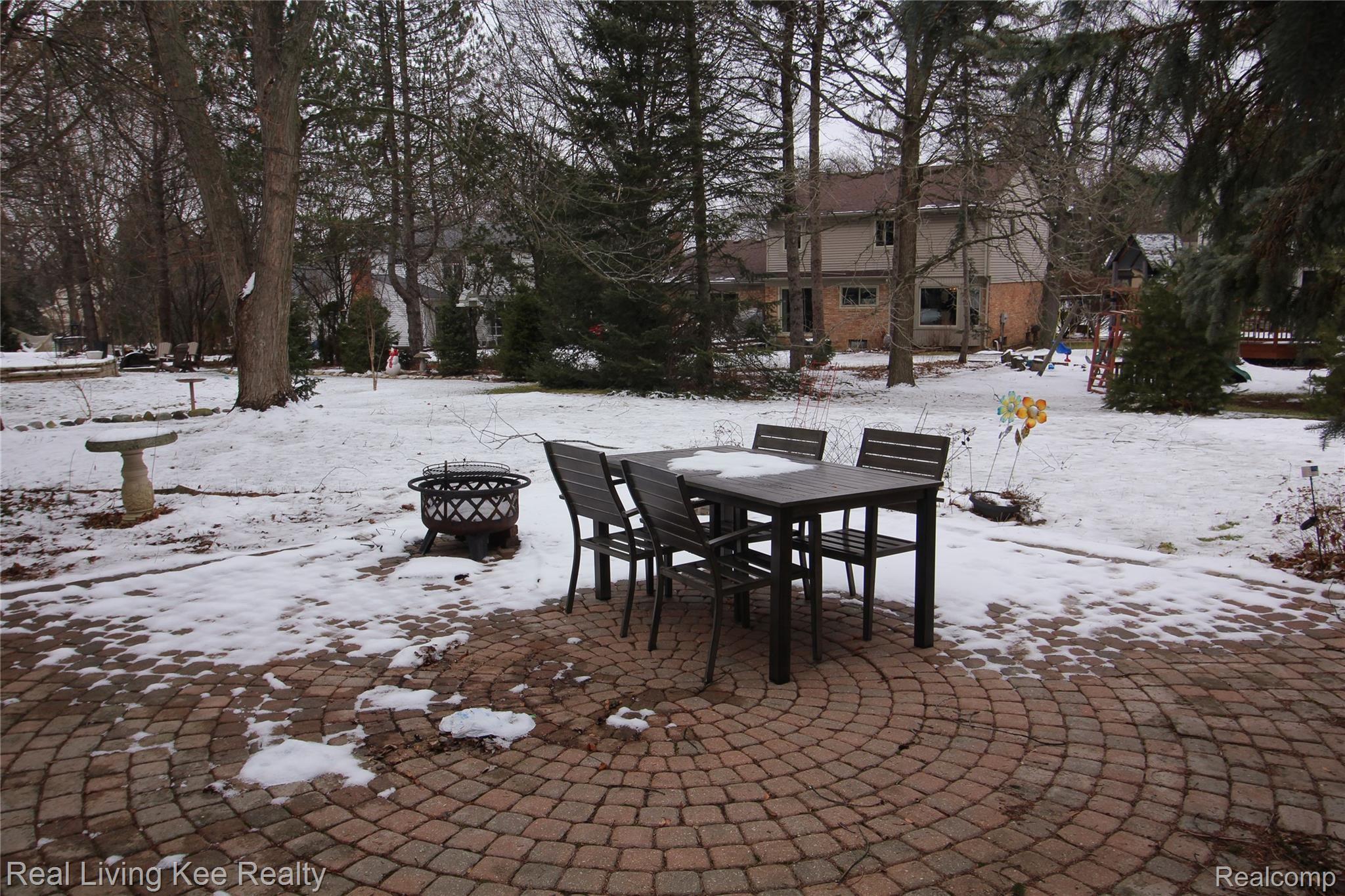 1577 Deerhurst Lane Rochester, MI 48307 - Photo 44 of 45 IMG_5986.jpg