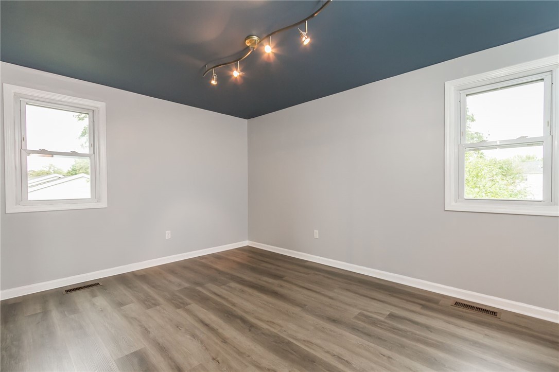 237 Countess Drive Henrietta, NY 14586 - Photo 14 of 28