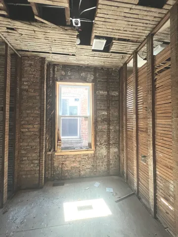 a view of a house with porch