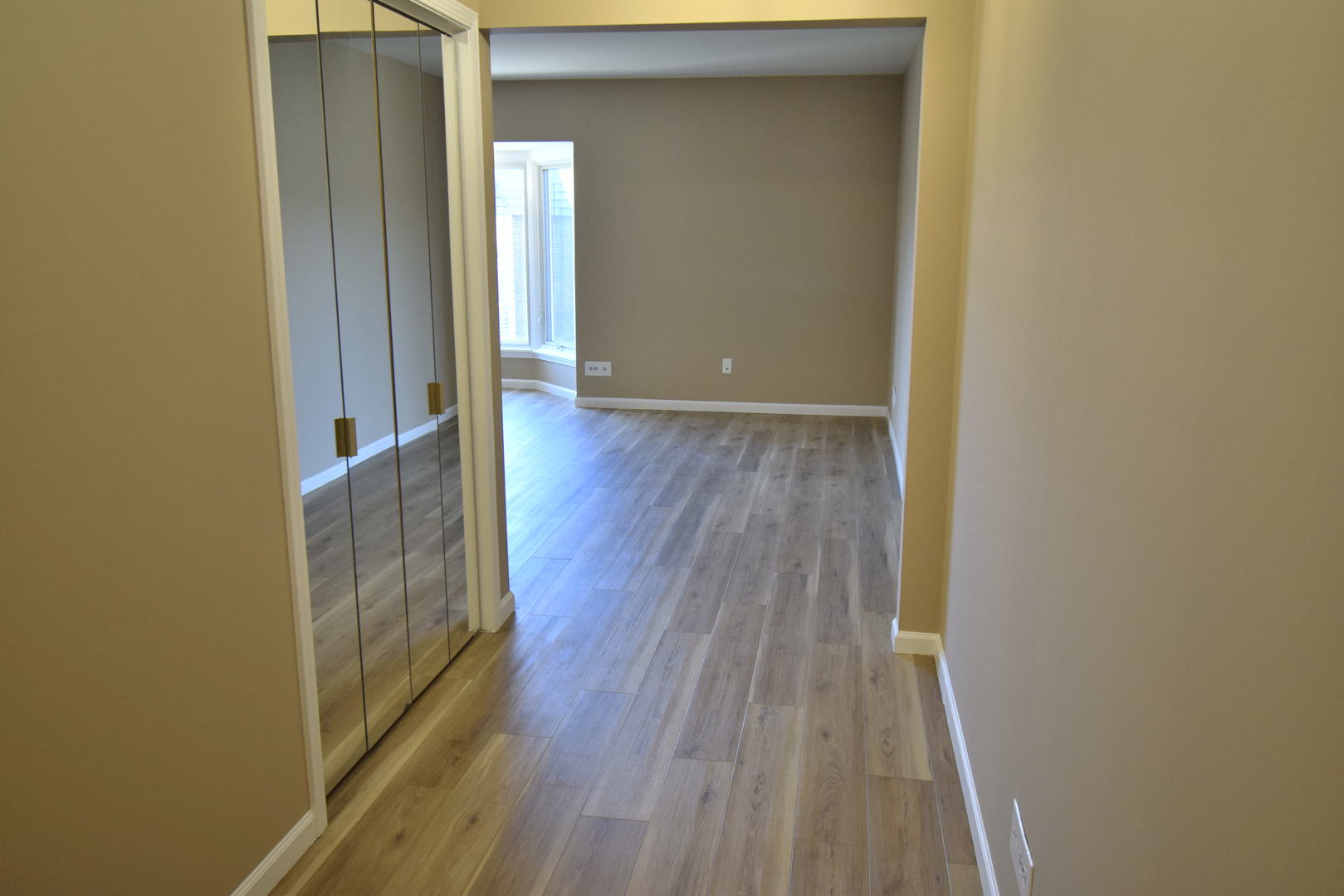 400 Ascot Drive, Unit 3M Park Ridge, IL 60068 - Photo 7 of 36