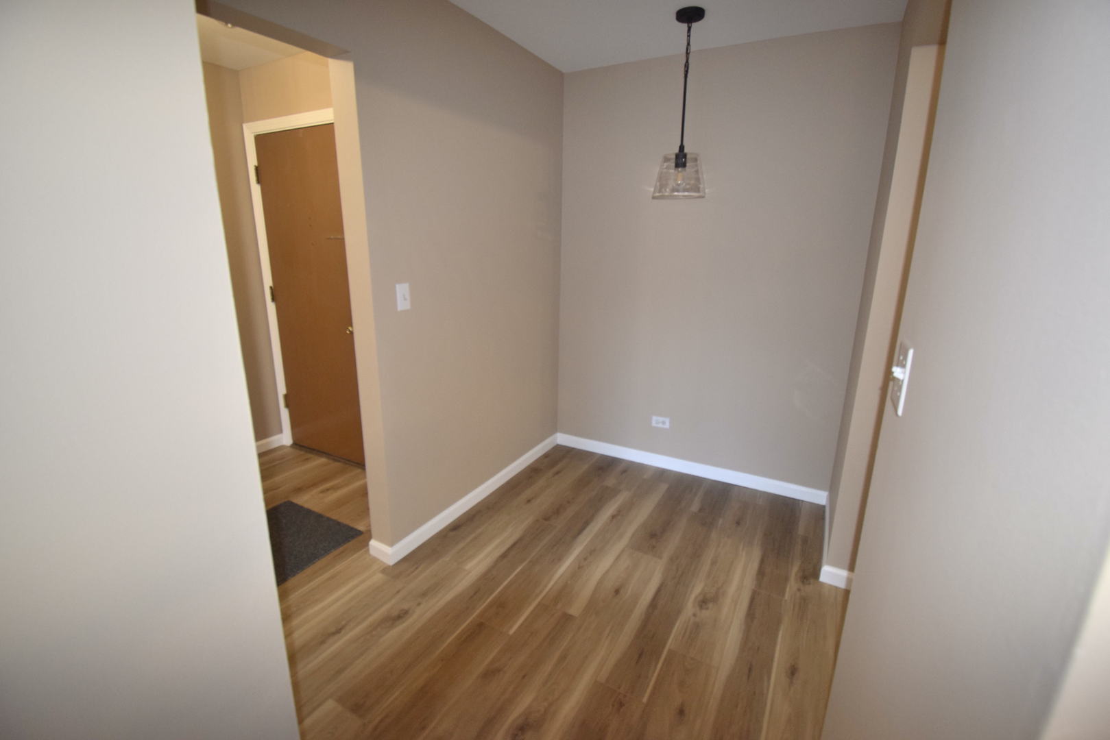 400 Ascot Drive, Unit 3M Park Ridge, IL 60068 - Photo 8 of 36