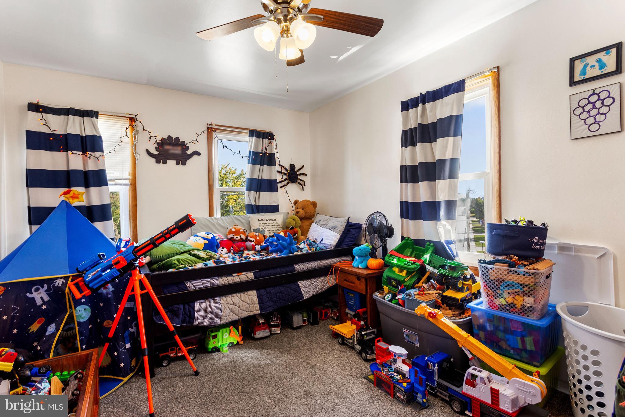 400 Linden Avenue Hanover, PA 17331 - Photo 27 of 43 a play room with toys and toys