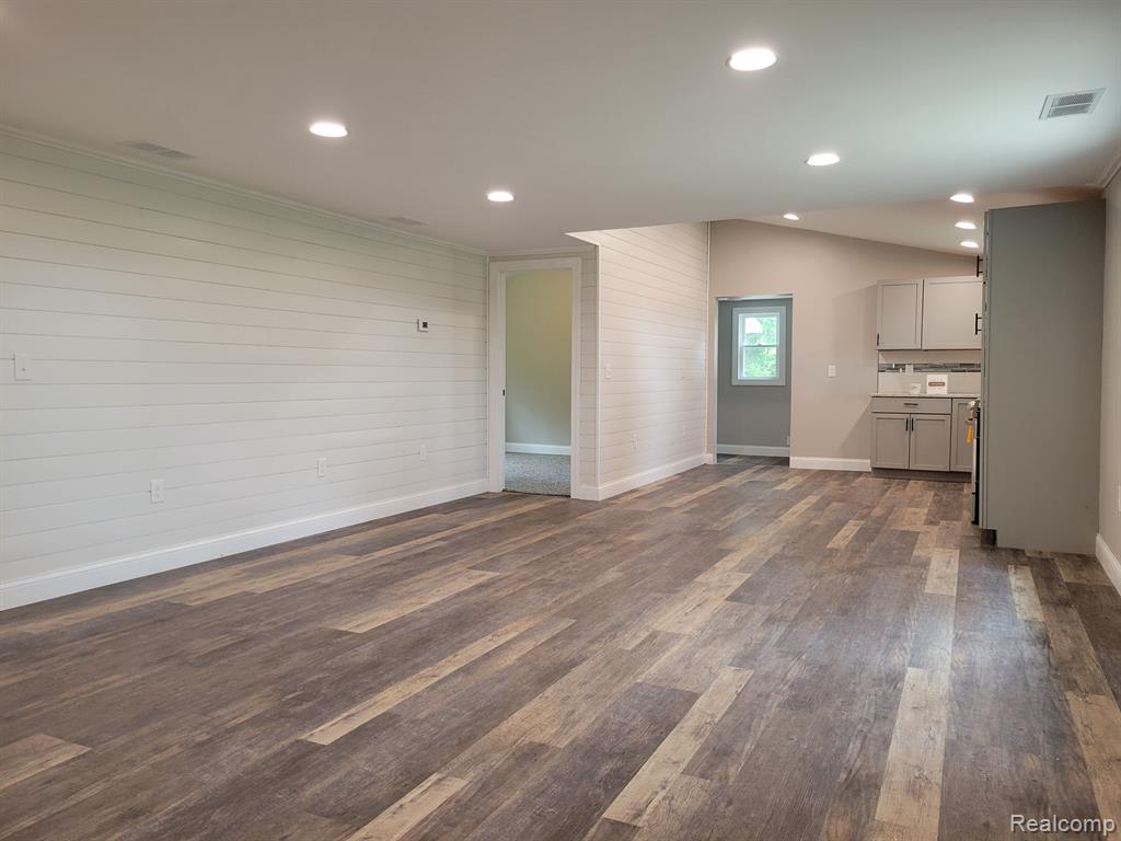 5732 Buell Road Vassar, MI 48768 - Photo 2 of 7
