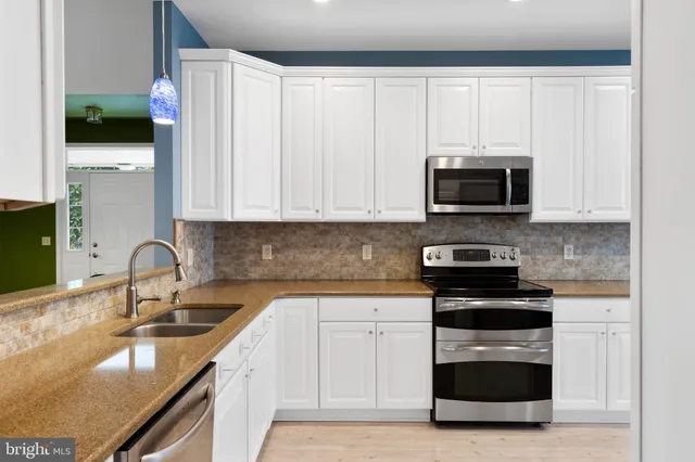 $749,999 | 305 Seagull Drive, Lewes, DE 19958