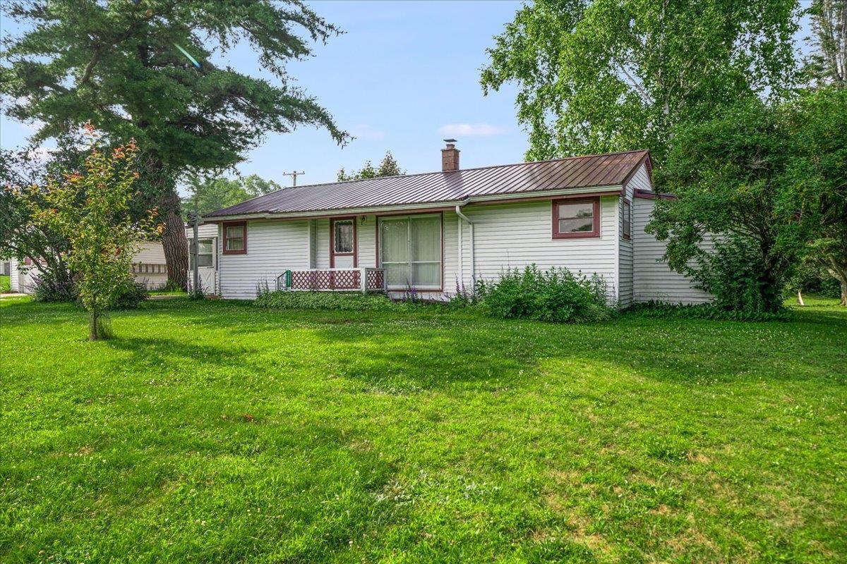 7257 West Esmond Road Hale, MI 48739 - Photo 2 of 30 1936624-77373f79-71c9-43db-985c-12b646a21d29.JPG