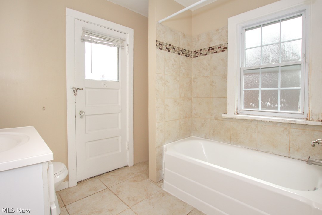 3579 Bainbridge Road Cleveland Heights, OH 44118 - Photo 19 of 35