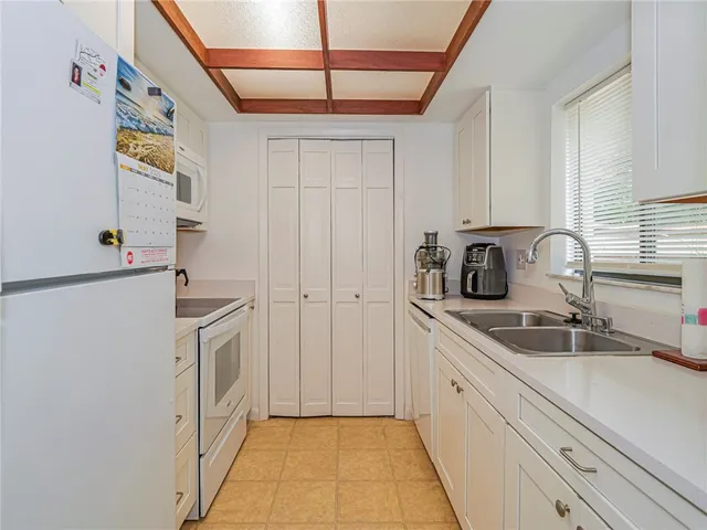 $1,800 | 1057 6th Avenue, Unit B7, Vero Beach, FL 32960