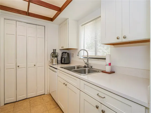 $1,800 | 1057 6th Avenue, Unit B7, Vero Beach, FL 32960