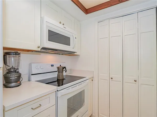 $1,800 | 1057 6th Avenue, Unit B7, Vero Beach, FL 32960