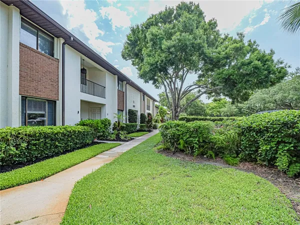 $1,800 | 1057 6th Avenue, Unit B7, Vero Beach, FL 32960