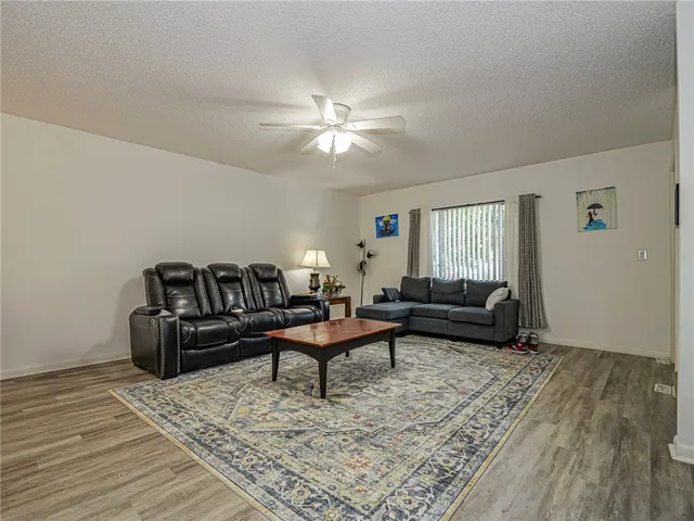 $1,800 | 1057 6th Avenue, Unit B7, Vero Beach, FL 32960