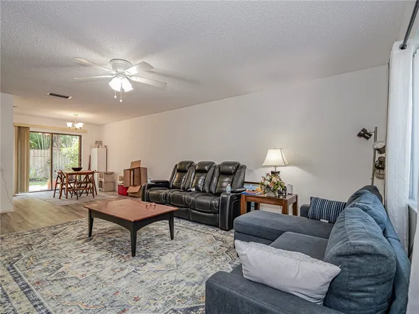 $1,800 | 1057 6th Avenue, Unit B7, Vero Beach, FL 32960