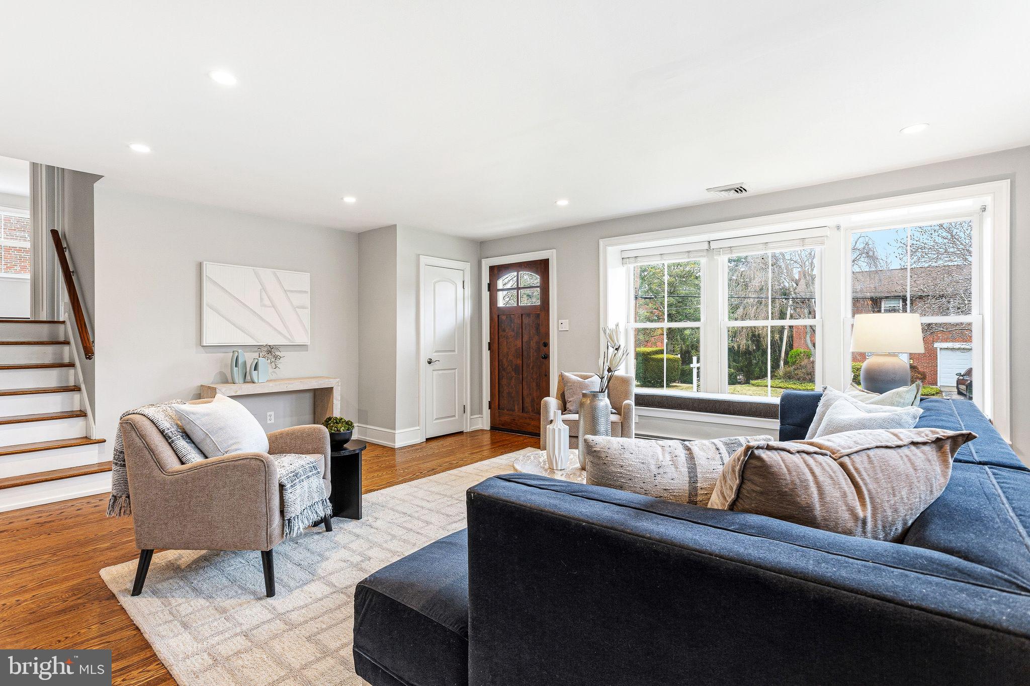 332 Overhill Road Wayne, PA 19087 - Photo 3 of 28