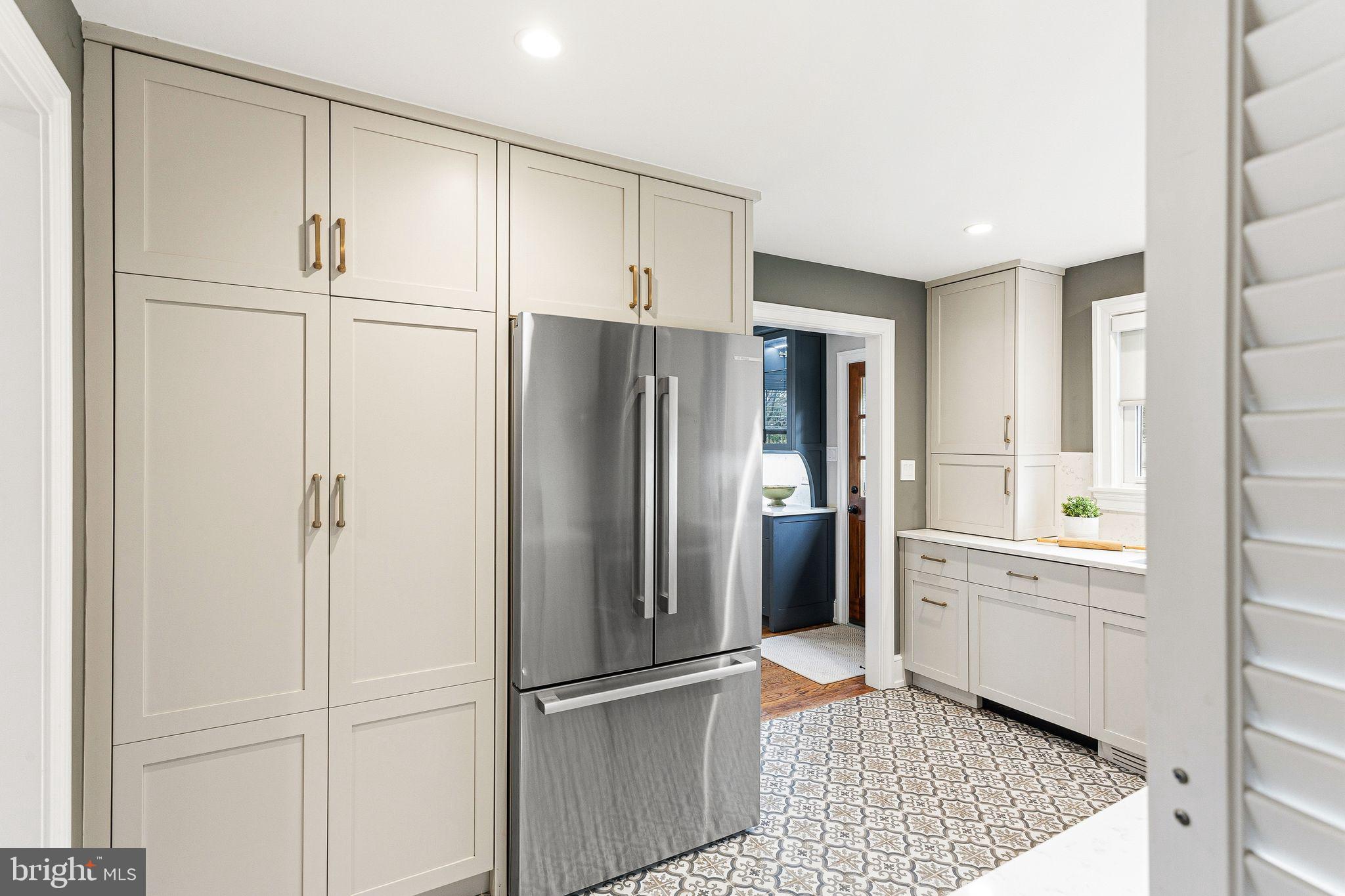 332 Overhill Road Wayne, PA 19087 - Photo 7 of 28