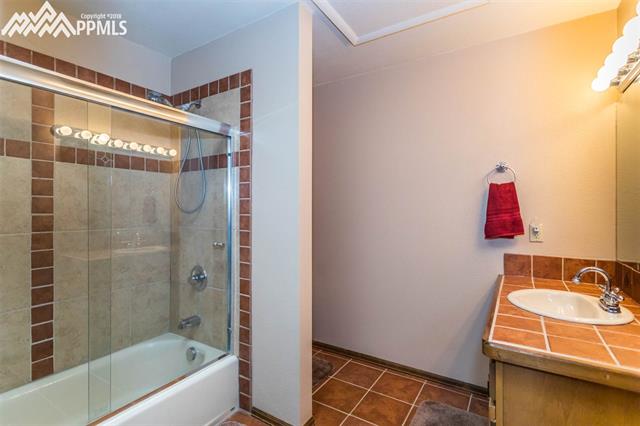 210 Desert Inn Way Colorado Springs, CO 80921 - Photo 18 of 28 Gallery Image 18